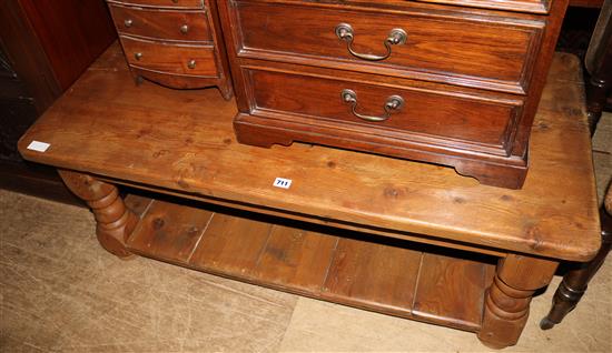 Reclaimed pine coffee table